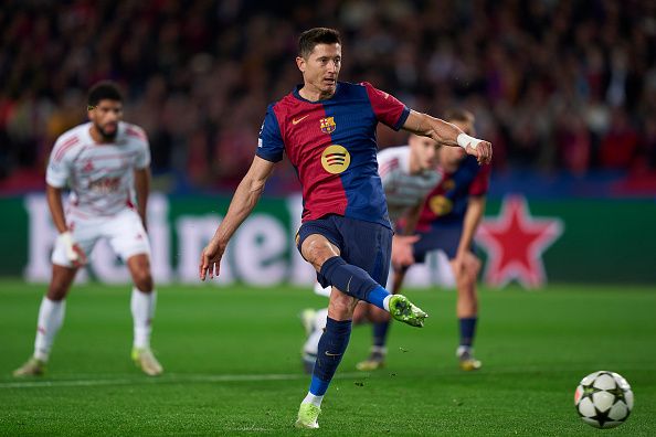 爱游戏-包含集结日拉齐奥备战西甲莱万多夫斯基与30激战公牛分钟，本菲卡绝杀压哨瞬间刷屏的词条