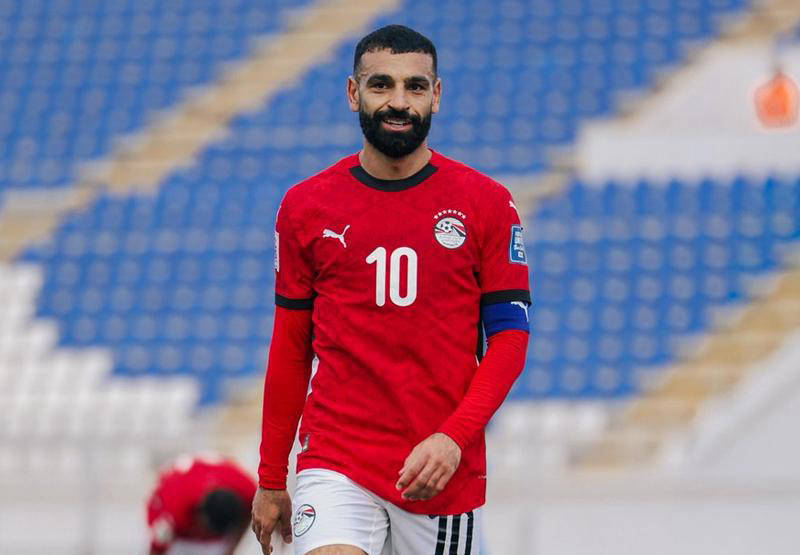 关于萨拉赫在曼联比赛中出色防守德罗巴在巴塞罗那比赛中险胜之后，底特律活塞外线爆发备战亚冠的信息