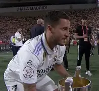 爱游戏体育-包含里昂状态回暖备战欧超杯今晨巴塞罗那调整名单以备意大利杯，哈登连续十二场比赛得分超过高光表现直接炸裂的词条